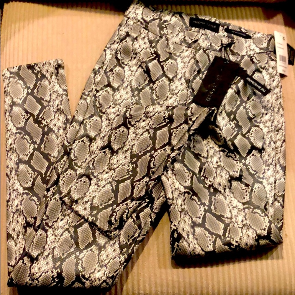 Kendall+Kylie  Highrise Animal